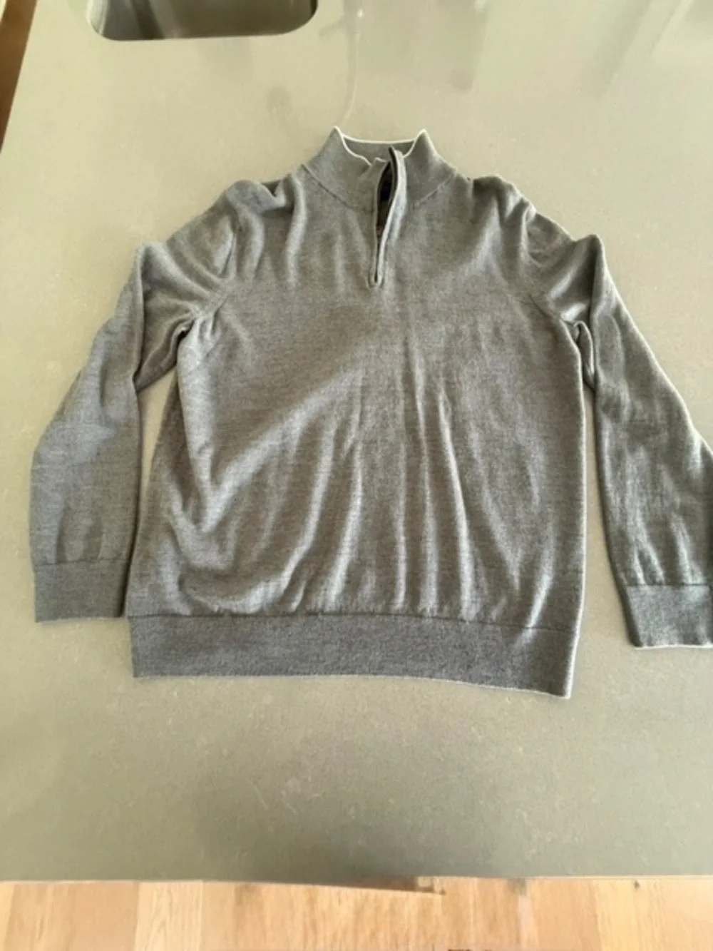 Banana Republic 100% merino